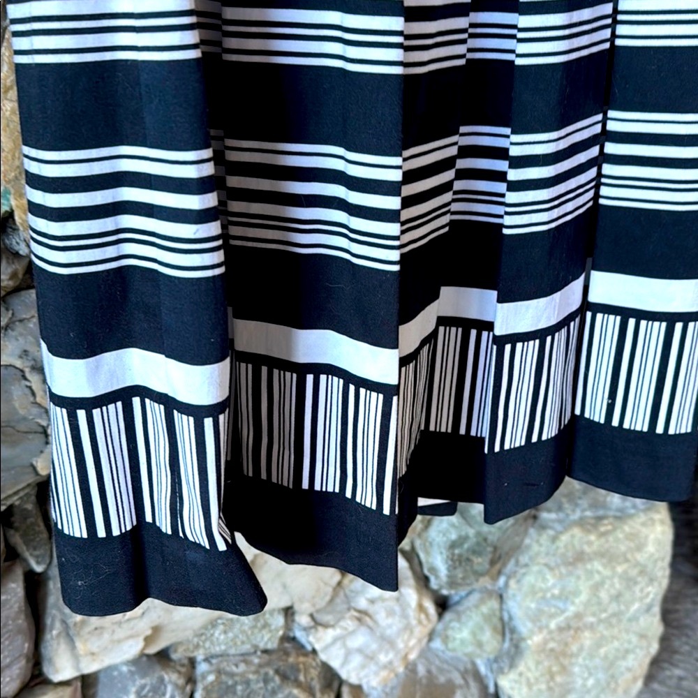 White House Black Market Striped Black & White One-Shoulder Dress Size 00 - Picture 5 of 15